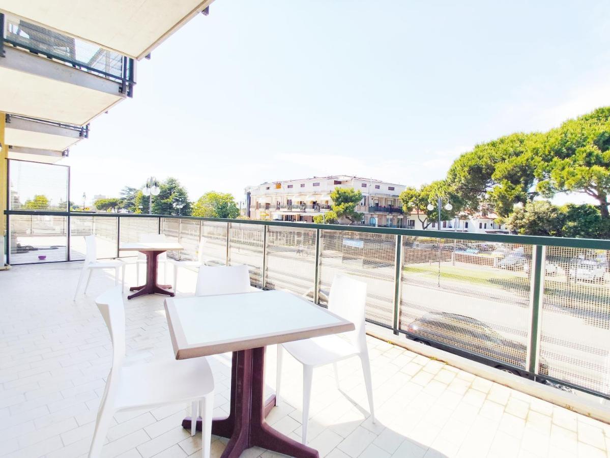 Quito - Dietro Piazza Mazzini - Immobil Relax Lido di Jesolo Buitenkant foto